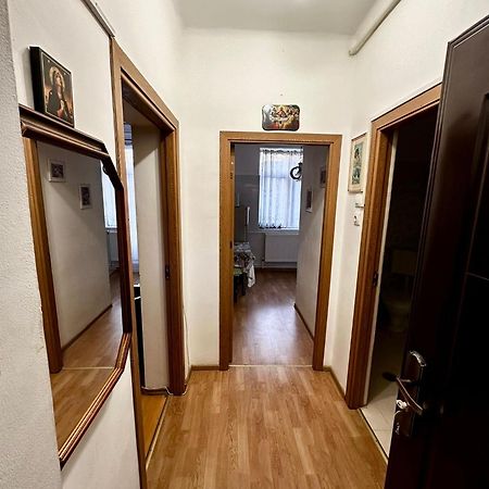 Апартаменты Garsoniera Ultracentral Бакэу Экстерьер фото